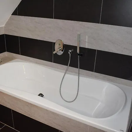 Semesterbostad Holiday Podlea¡anska½ Mla½n Týnec nad Sázavou